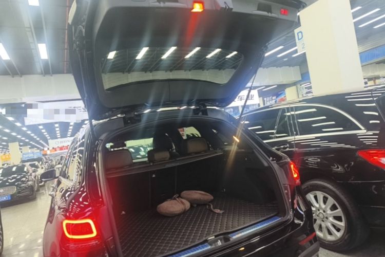 Used Mercedes-Benz GLC 2022 Second Facelift GLC 260 L 4MATIC Luxury Edition Trunk