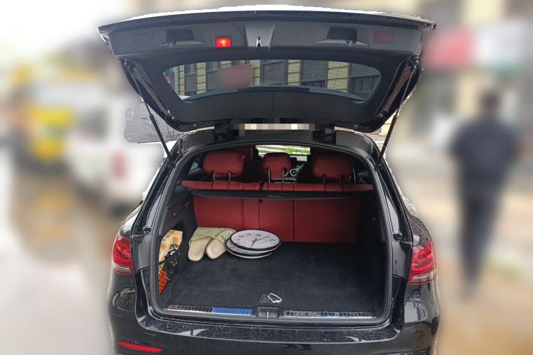 Used Mercedes-Benz GLC 2022 Facelifted GLC 260 L 4MATIC Dynamic Edition Trunk