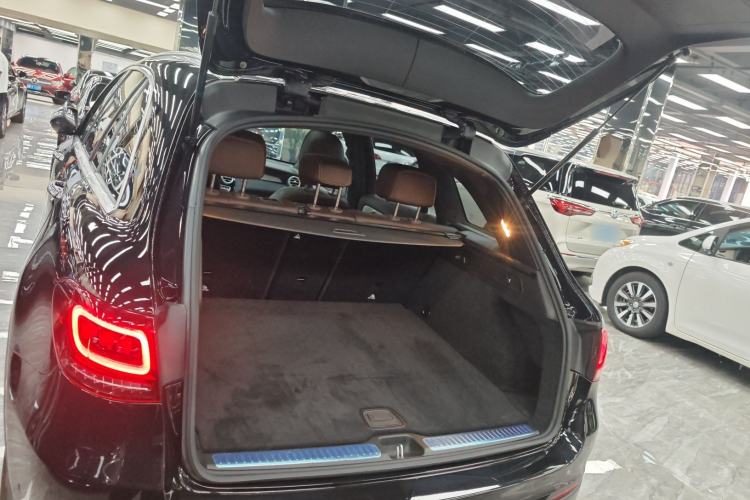 Used Mercedes-Benz GLC 2022 Refreshed GLC 260 L 4MATIC Dynamic Edition Trunk