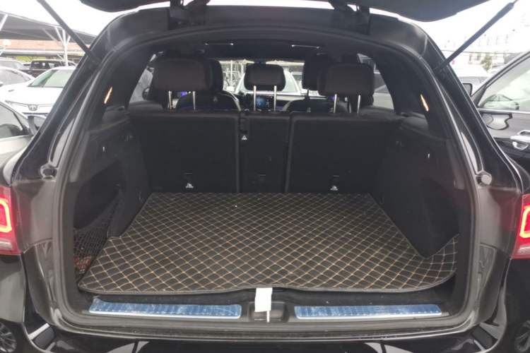 Used Mercedes-Benz GLC 2022 Facelifted GLC 260 L 4MATIC Dynamic Edition Trunk