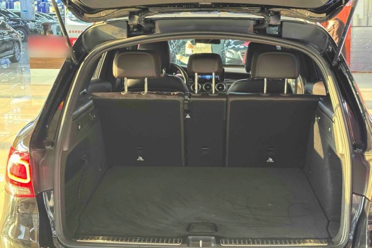 Used Mercedes-Benz GLC 2022 Second Facelift GLC 260 L 4MATIC Luxury Edition Trunk