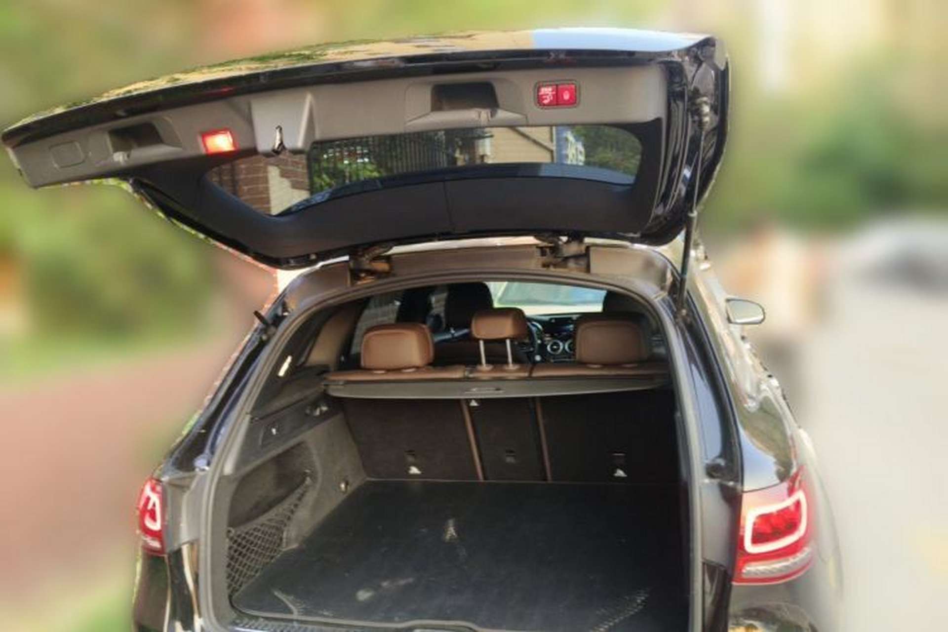 Used Mercedes-Benz GLC 2022 Refreshed GLC 300 L 4MATIC Dynamic Edition Prestige Version Trunk