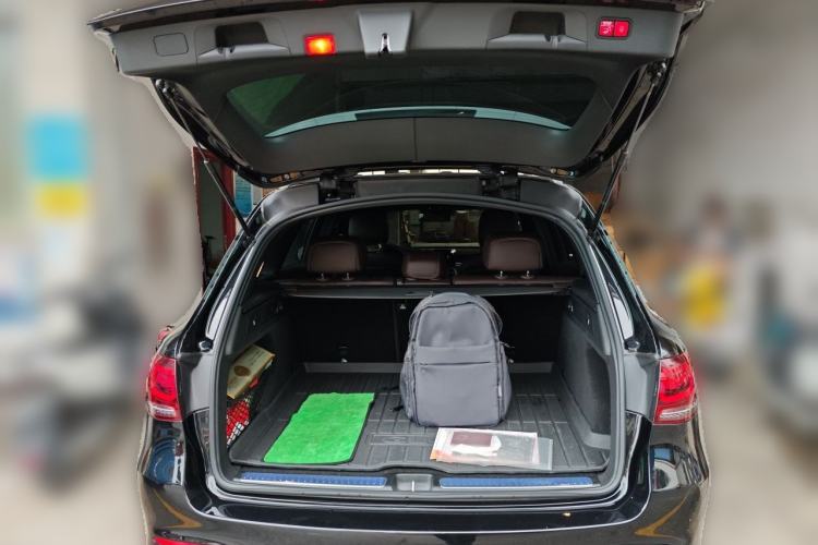 Used Mercedes-Benz GLC 2022 Refreshed GLC 300 L 4MATIC Dynamic Edition Prestige Version Trunk