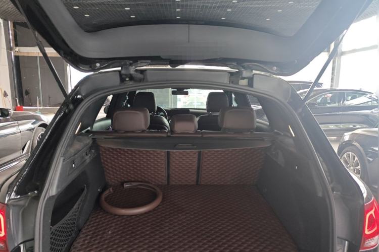 Used Mercedes-Benz GLC 2022 Refreshed GLC 300 L 4MATIC Dynamic Edition Prestige Version Trunk