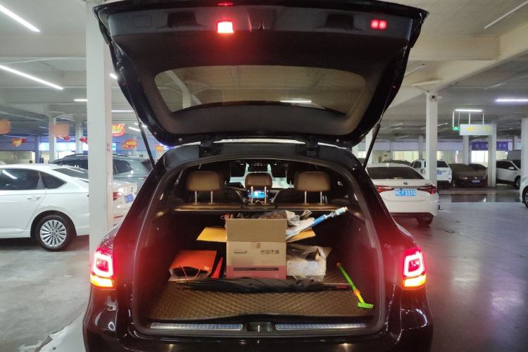 Used Mercedes-Benz GLC 2022 Refreshed GLC 300 L 4MATIC Dynamic Edition Prestige Version Trunk