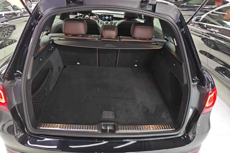 Used Mercedes-Benz GLC 2022 GLC 300 L 4MATIC Dynamic Model Trunk