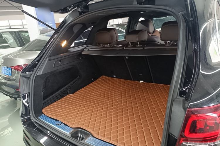 Used Mercedes-Benz GLC 2022 Facelift GLC 300 L 4MATIC Luxury Edition Trunk