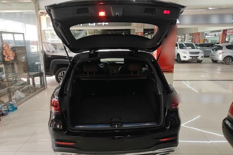 Used Mercedes-Benz GLC 2022 Refreshed GLC 300 L 4MATIC Dynamic Edition Trunk