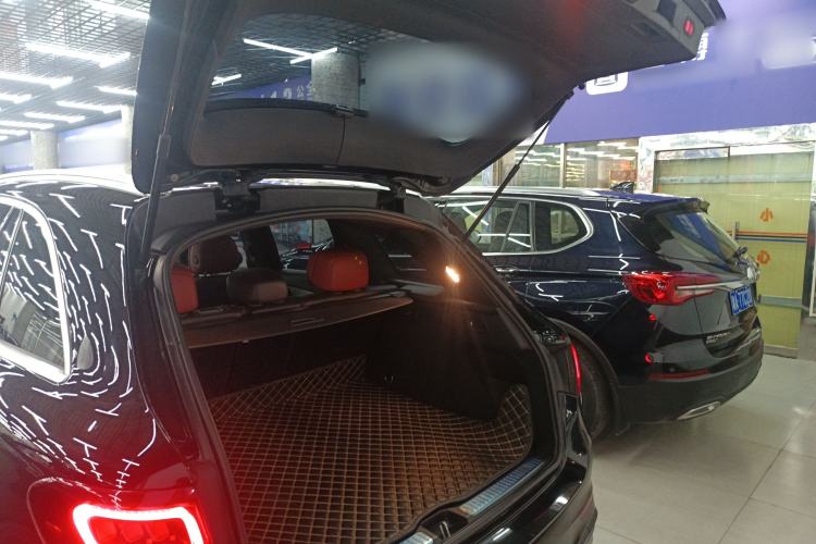 Used Mercedes-Benz GLC 2022 Second Facelift GLC 260 L 4MATIC Luxury Edition Trunk