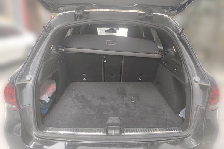 Used Mercedes-Benz GLC 2022 GLC 260 L 4MATIC Luxury Model Trunk