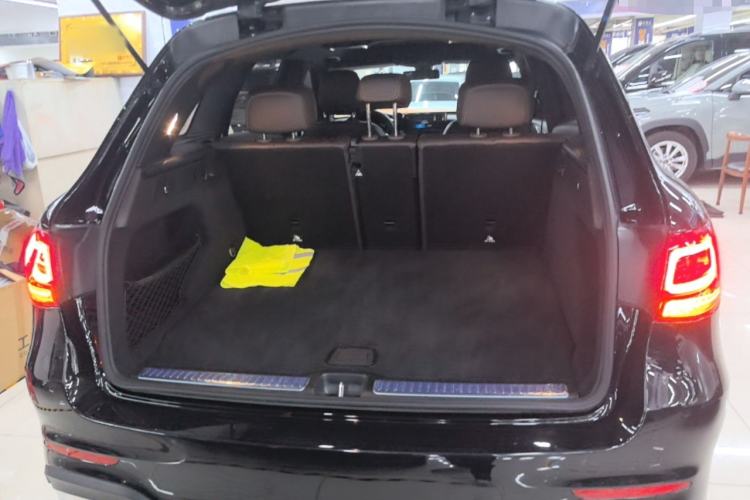 Used Mercedes-Benz GLC 2022 Facelifted GLC 260 L 4MATIC Dynamic Edition Trunk