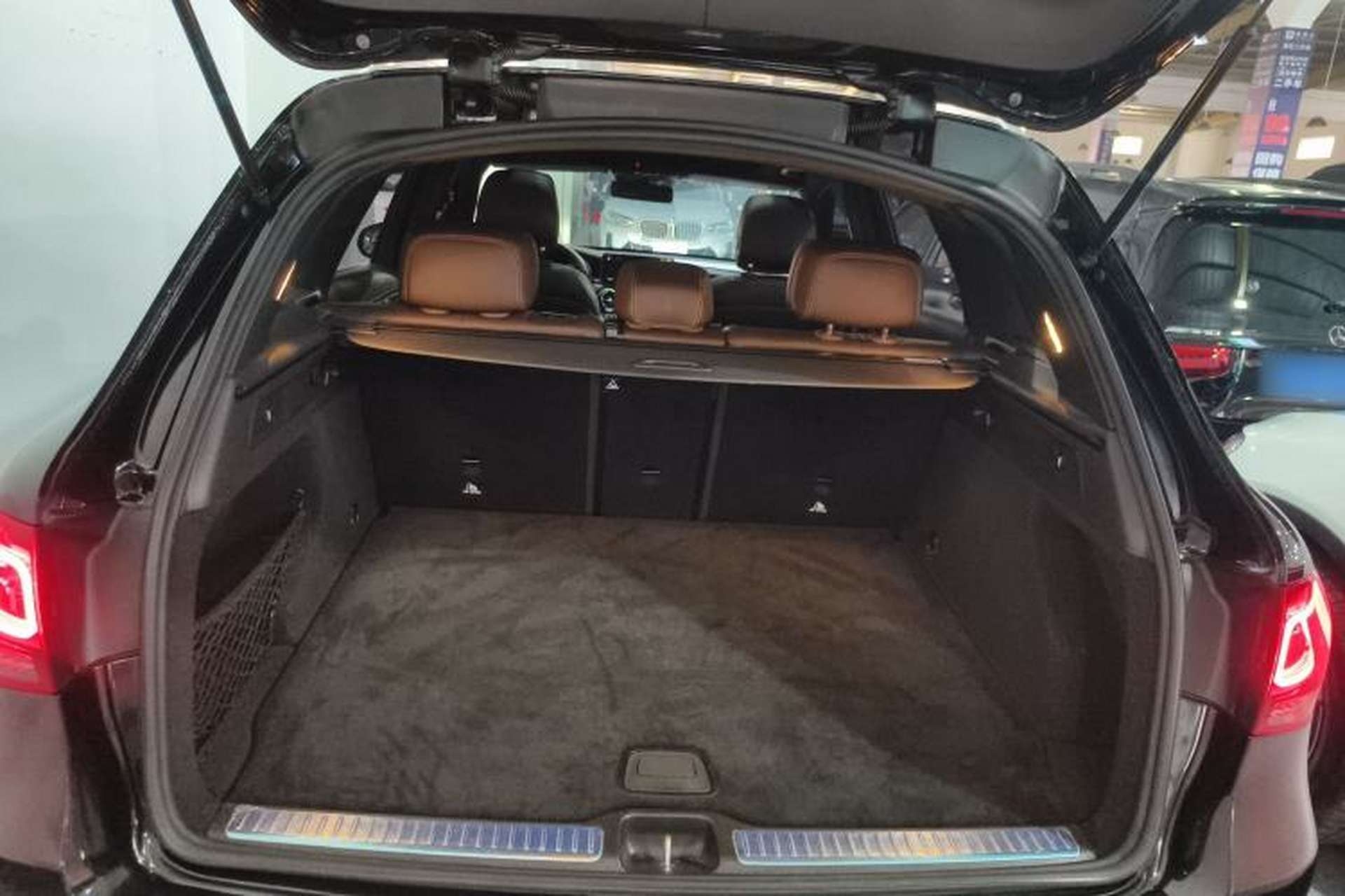 Used Mercedes-Benz GLC 2022 Refreshed GLC 300 L 4MATIC Dynamic Edition Trunk