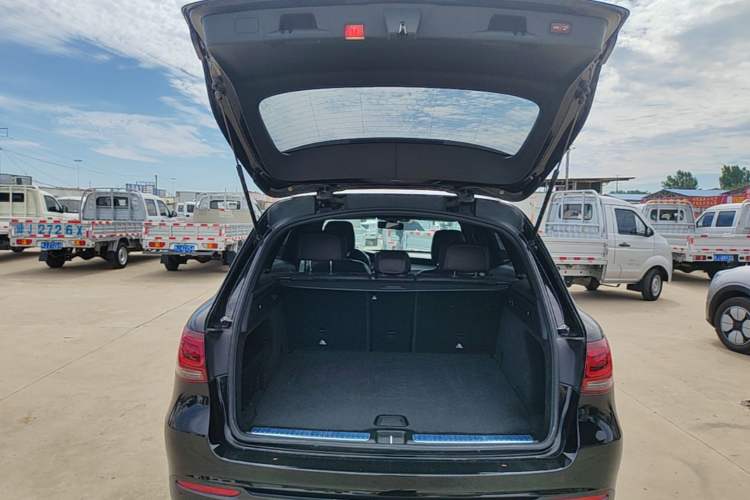 Used Mercedes-Benz GLC 2022 Refreshed GLC 260 L 4MATIC Dynamic Edition Trunk