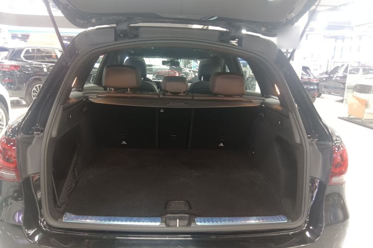 Used Mercedes-Benz GLC 2022 Refreshed GLC 300 L 4MATIC Dynamic Edition Prestige Version Trunk