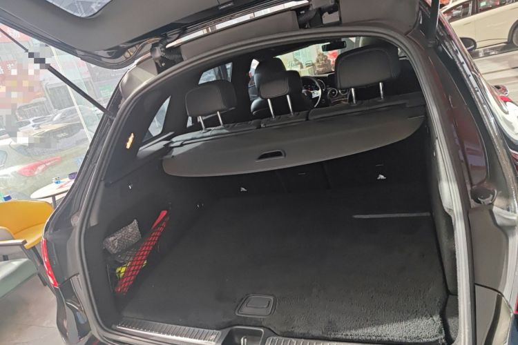 Used Mercedes-Benz GLC 2022 Second Facelift GLC 260 L 4MATIC Luxury Edition Trunk
