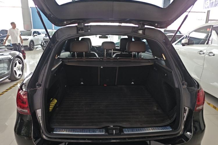 Used Mercedes-Benz GLC 2022 Refreshed GLC 300 L 4MATIC Dynamic Edition Prestige Version Trunk
