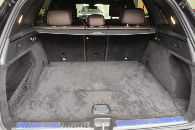 Used Mercedes-Benz GLC 2022 Refreshed GLC 260 L 4MATIC Dynamic Edition Trunk