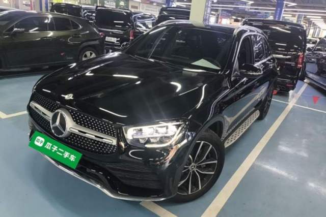 Ojetý Mercedes-Benz GLC 2022 Second Facelift GLC 260 L 4MATIC Luxury Edition