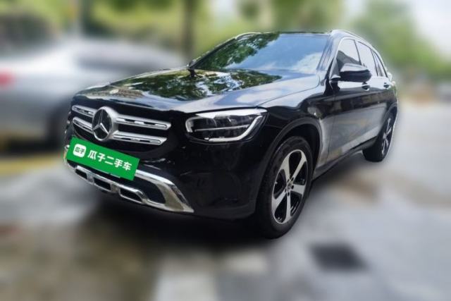 Ojetý Mercedes-Benz GLC 2022 Refreshed GLC 260 L 4MATIC Dynamic Edition