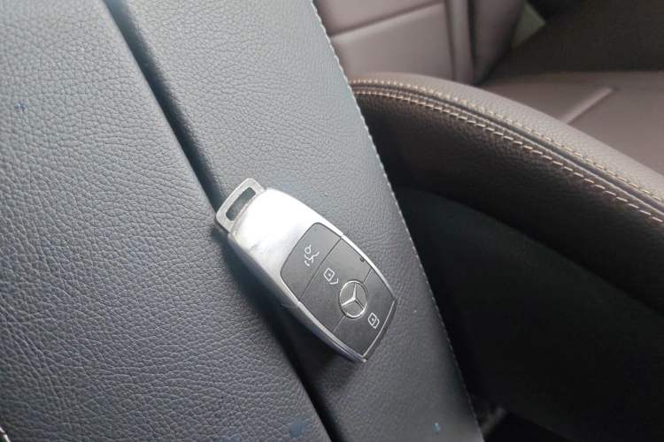 Used Mercedes-Benz GLC 2022 Facelifted GLC 260 L 4MATIC Dynamic Edition Vehicle Key