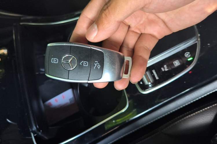 Used Mercedes-Benz GLC 2022 Facelifted GLC 260 L 4MATIC Dynamic Edition Vehicle Key