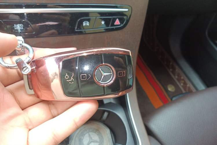 Used Mercedes-Benz GLC 2022 Refreshed GLC 300 L 4MATIC Dynamic Edition Vehicle Key