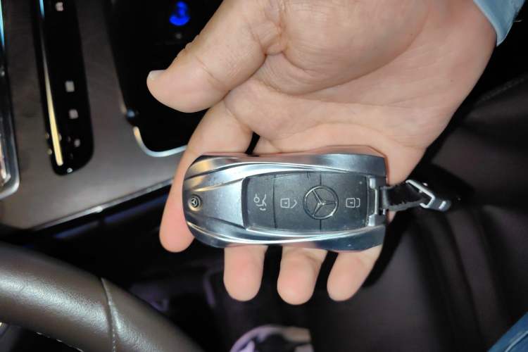 Used Mercedes-Benz GLC 2022 Refreshed GLC 300 L 4MATIC Dynamic Edition Vehicle Key