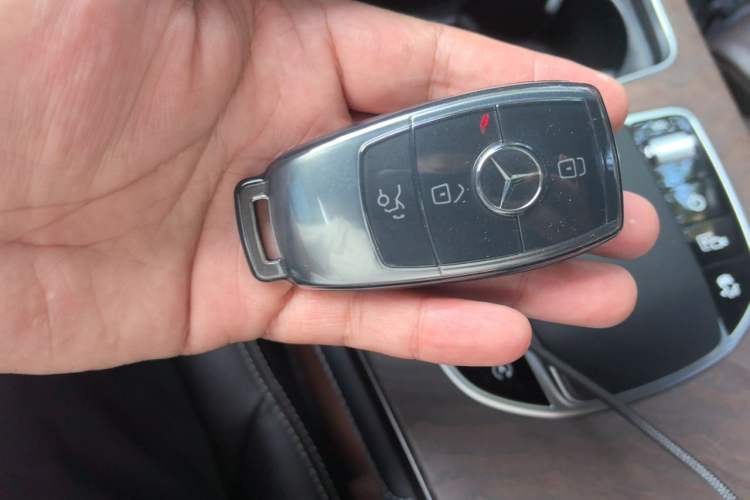 Used Mercedes-Benz GLC 2022 Refreshed GLC 300 L 4MATIC Dynamic Edition Vehicle Key