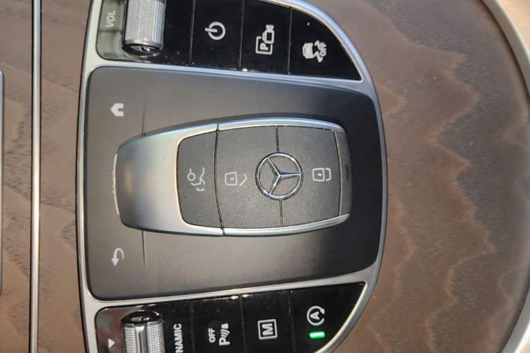 Used Mercedes-Benz GLC 2022 Refreshed GLC 300 L 4MATIC Dynamic Edition Prestige Version Vehicle Key
