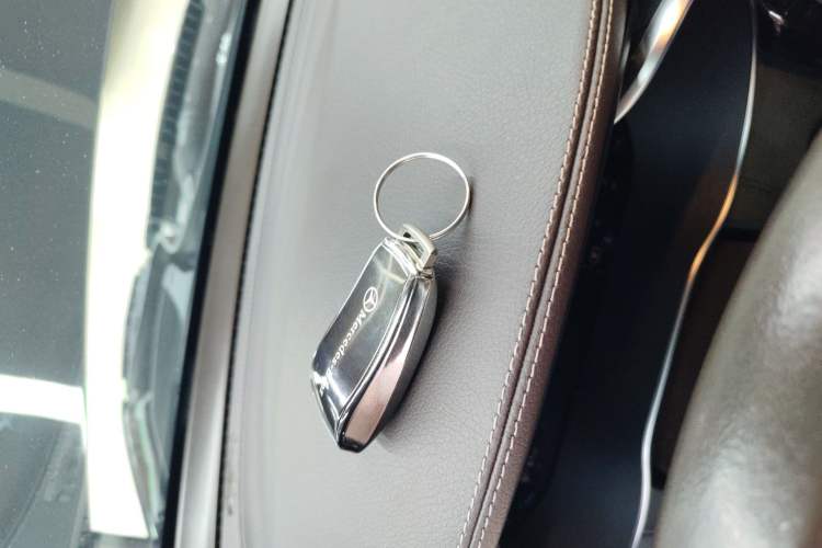 Used Mercedes-Benz GLC 2022 Second Facelift GLC 260 L 4MATIC Dynamic Edition Vehicle Key
