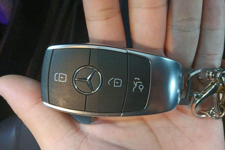 Used Mercedes-Benz GLC 2022 GLC 300 L 4MATIC Dynamic Edition Prestige Model Vehicle Key