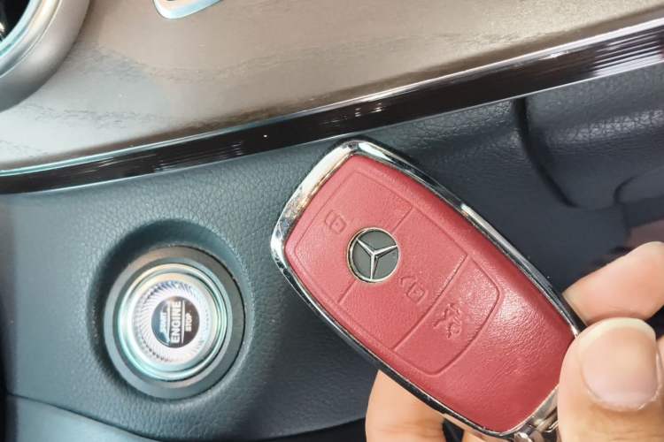 Used Mercedes-Benz GLC 2022 Refreshed GLC 300 L 4MATIC Dynamic Edition Prestige Version Vehicle Key