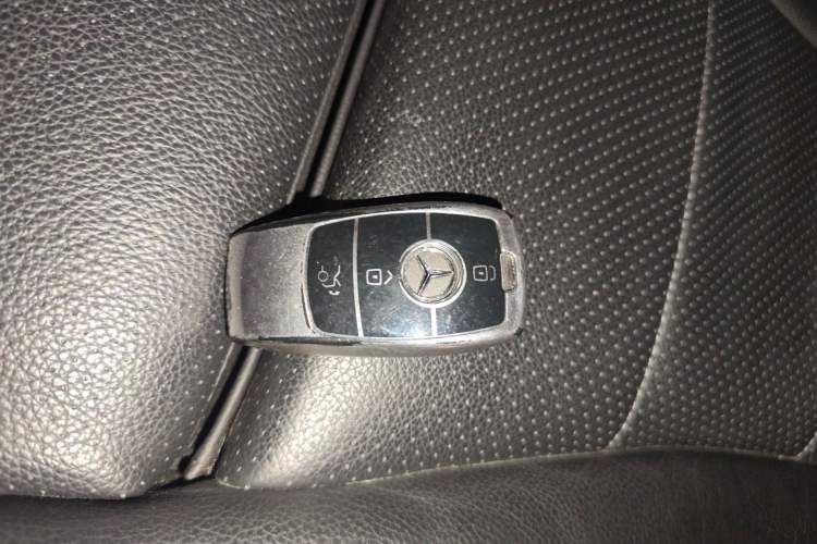 Used Mercedes-Benz GLC 2022 Refreshed GLC 260 L 4MATIC Dynamic Edition Vehicle Key