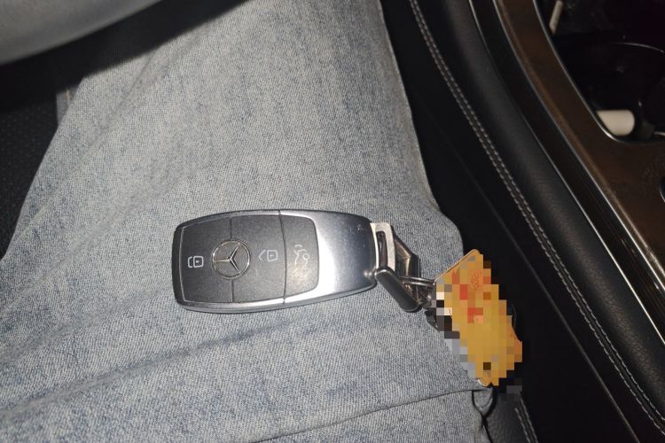Used Mercedes-Benz GLC 2022 GLC 260 L 4MATIC Luxury Model Vehicle Key