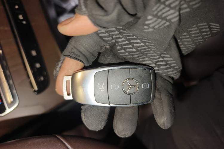 Used Mercedes-Benz GLC 2022 Refreshed GLC 300 L 4MATIC Dynamic Edition Prestige Version Vehicle Key