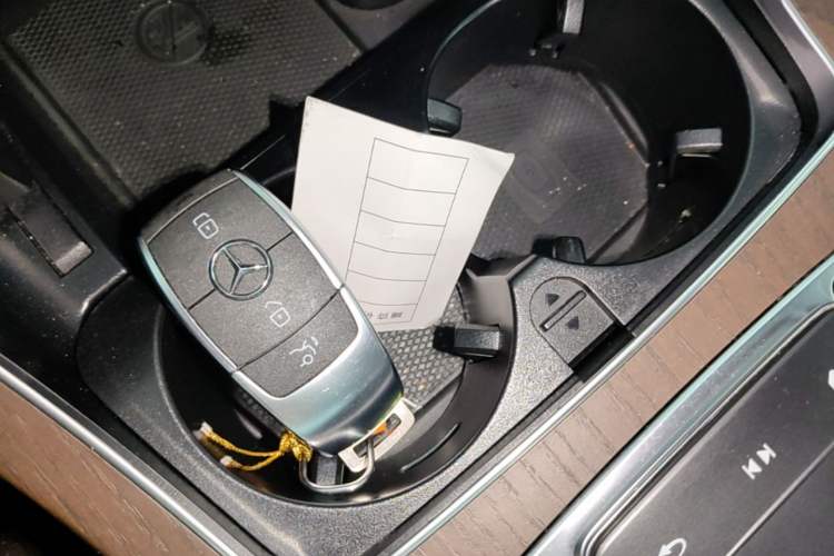 Used Mercedes-Benz GLC 2022 Refreshed GLC 300 L 4MATIC Dynamic Edition Vehicle Key