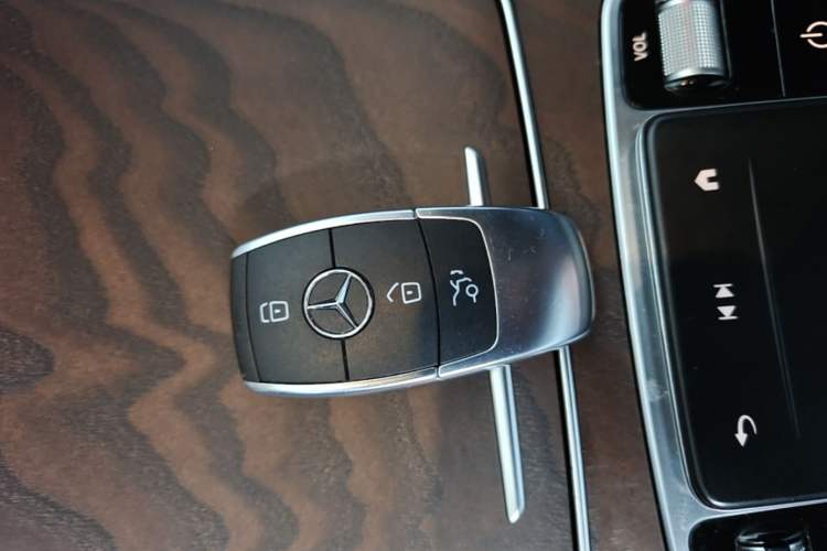 Used Mercedes-Benz GLC 2022 Refreshed GLC 300 L 4MATIC Dynamic Edition Prestige Version Vehicle Key