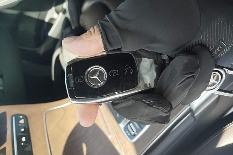 Used Mercedes-Benz GLC 2022 Refreshed GLC 300 L 4MATIC Dynamic Edition Prestige Version Vehicle Key