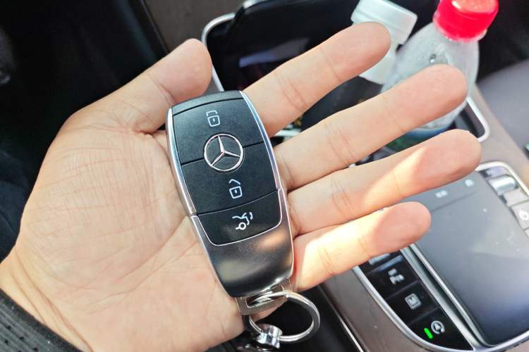 Used Mercedes-Benz GLC 2022 Refreshed GLC 300 L 4MATIC Dynamic Edition Prestige Version Vehicle Key