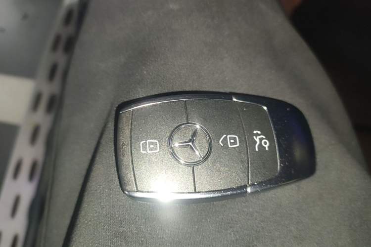 Used Mercedes-Benz GLC 2022 Refreshed GLC 300 L 4MATIC Dynamic Edition Vehicle Key