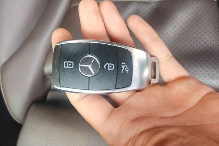 Used Mercedes-Benz GLC 2022 Refreshed GLC 300 L 4MATIC Dynamic Edition Prestige Version Vehicle Key