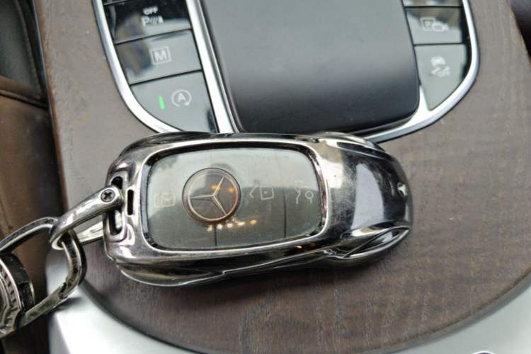Used Mercedes-Benz GLC 2022 Refreshed GLC 300 L 4MATIC Dynamic Edition Prestige Version Vehicle Key