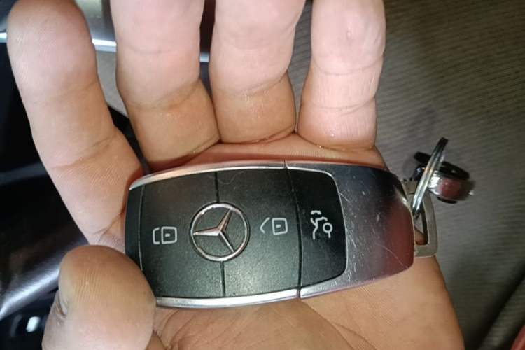 Used Mercedes-Benz GLC 2022 Facelifted GLC 260 L 4MATIC Dynamic Edition Vehicle Key