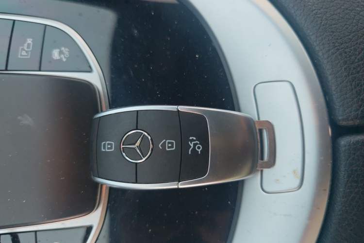 Used Mercedes-Benz GLC 2022 Facelifted GLC 260 L 4MATIC Dynamic Edition Vehicle Key