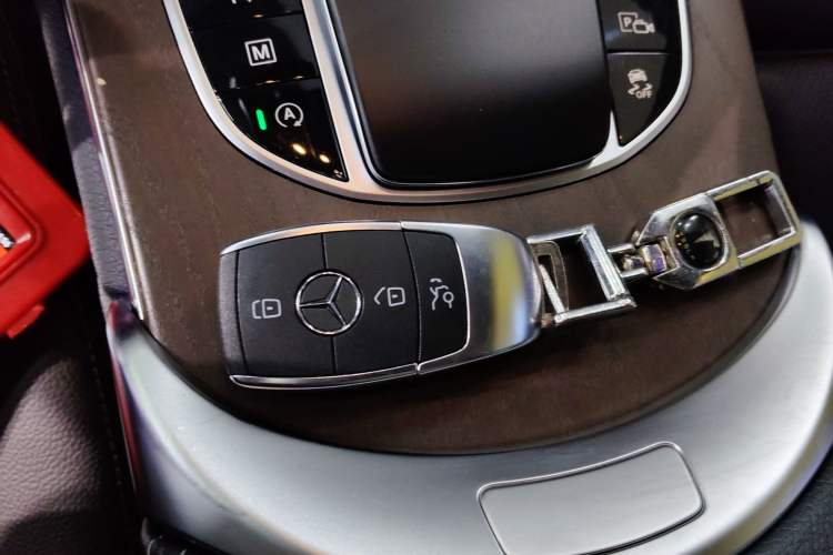 Used Mercedes-Benz GLC 2022 GLC 300 L 4MATIC Dynamic Edition Prestige Model Vehicle Key