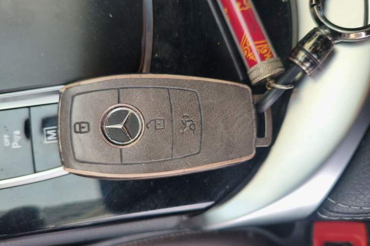 Used Mercedes-Benz GLC 2022 Facelifted GLC 260 L 4MATIC Dynamic Edition Vehicle Key