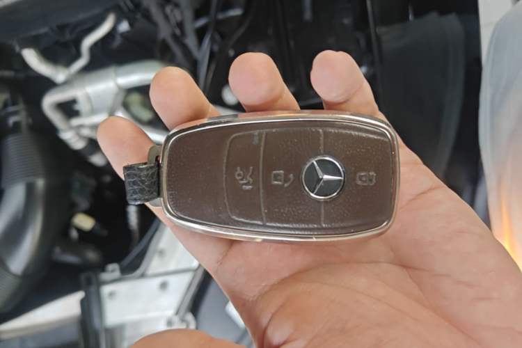 Used Mercedes-Benz GLC 2022 Second Facelift GLC 260 L 4MATIC Dynamic Edition Vehicle Key