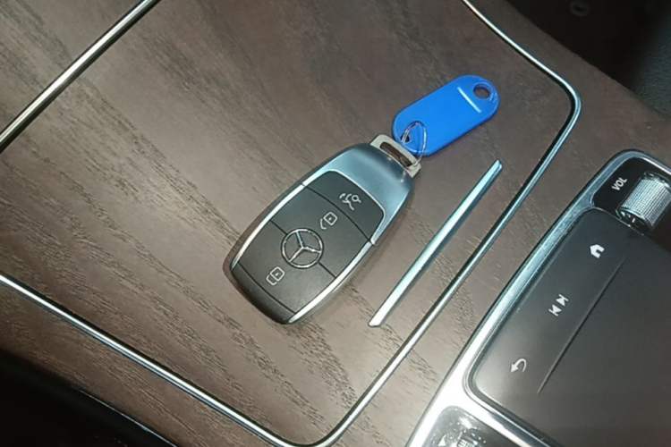 Used Mercedes-Benz GLC 2022 Refreshed GLC 300 L 4MATIC Dynamic Edition Prestige Version Vehicle Key