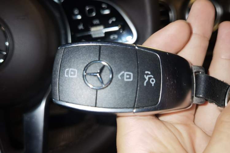 Used Mercedes-Benz GLC 2022 GLC 300 L 4MATIC Dynamic Edition Prestige Model Vehicle Key