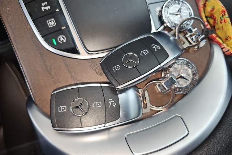 Used Mercedes-Benz GLC 2022 GLC 300 L 4MATIC Dynamic Edition Prestige Model Vehicle Key